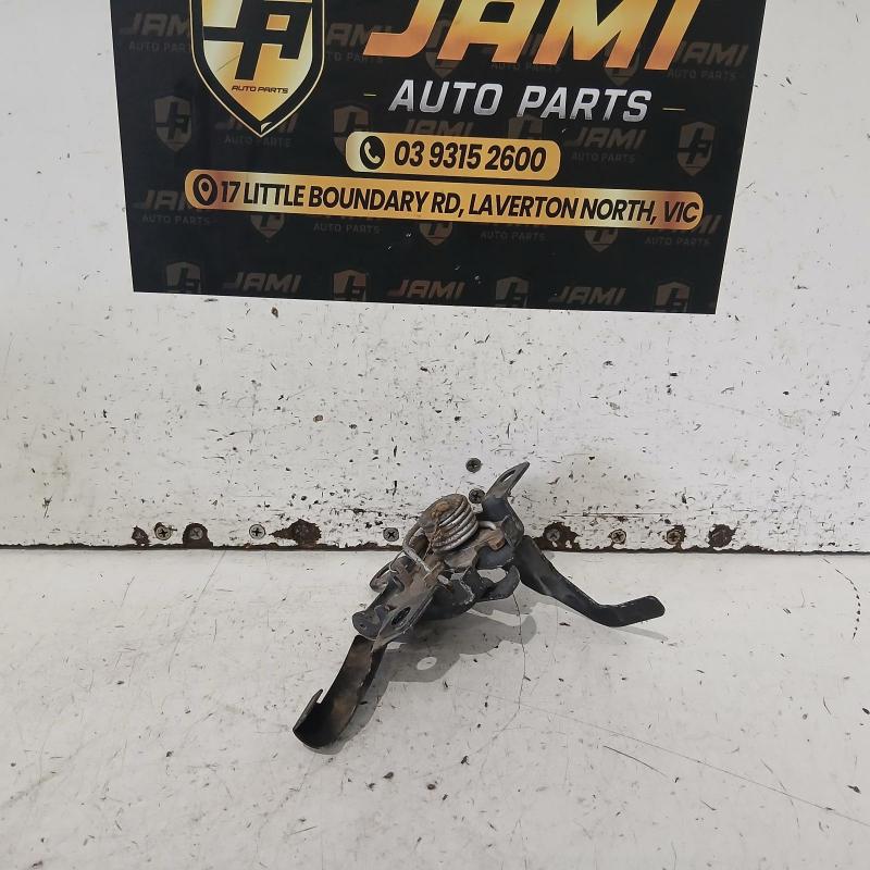 bonnet lock support