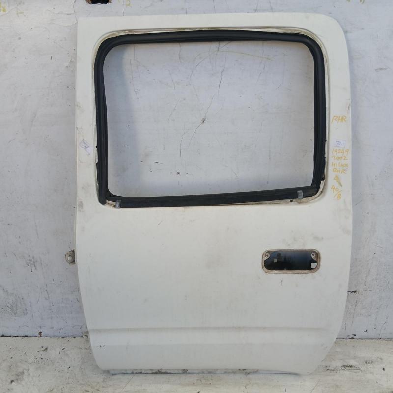 door/sliding rear left