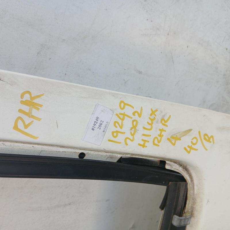 door/sliding rear left