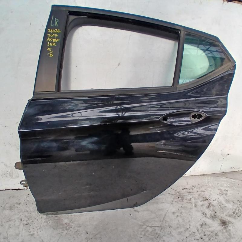 door/sliding rear left