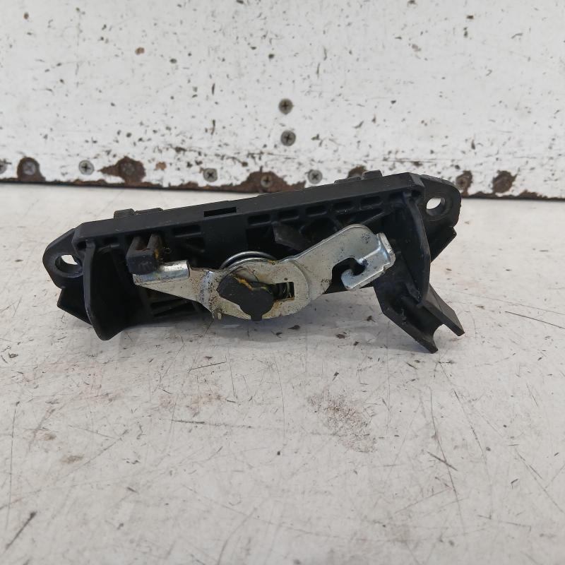 tailgate handle