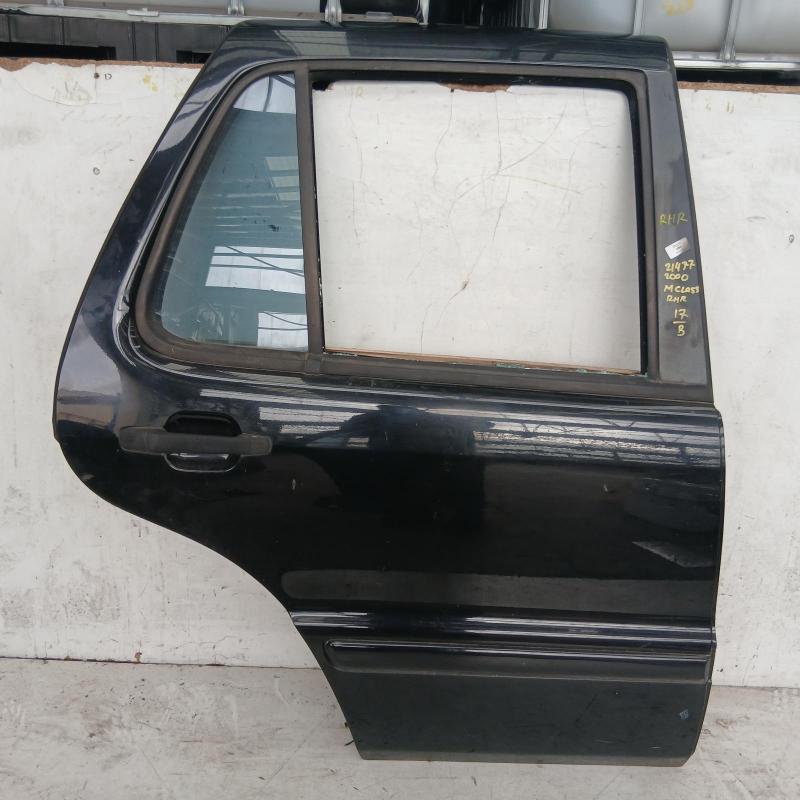 door/sliding rear right