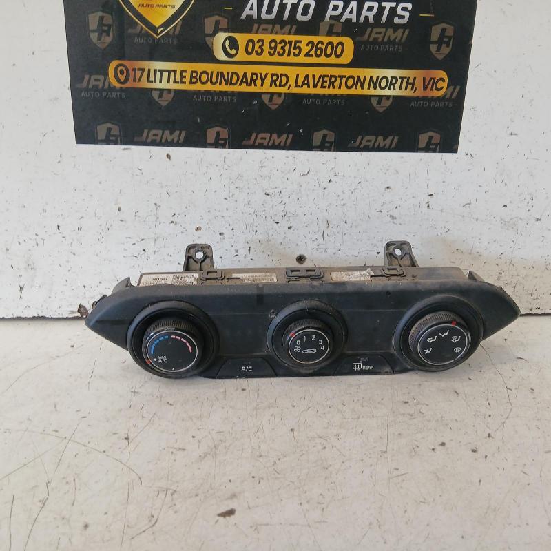 heater/aircon controls
