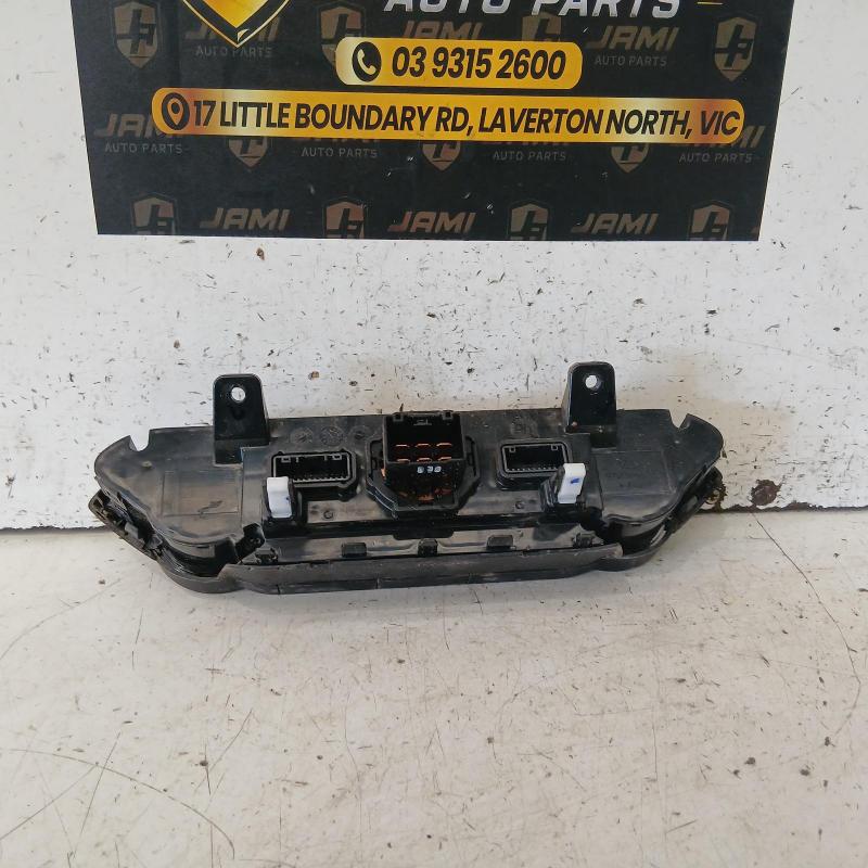 heater/aircon controls