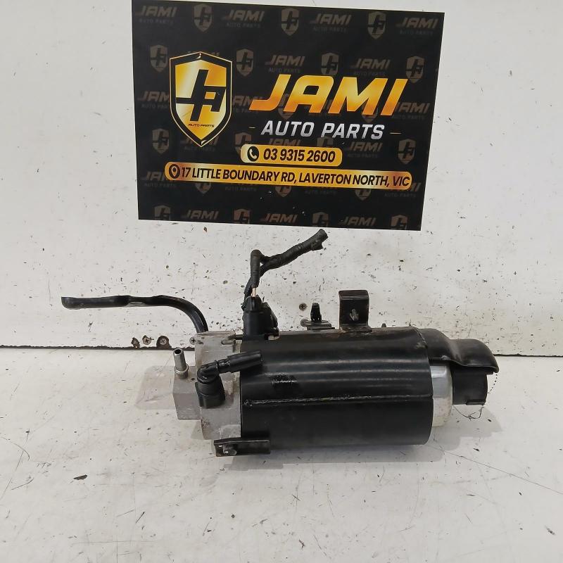 fuel filter housing