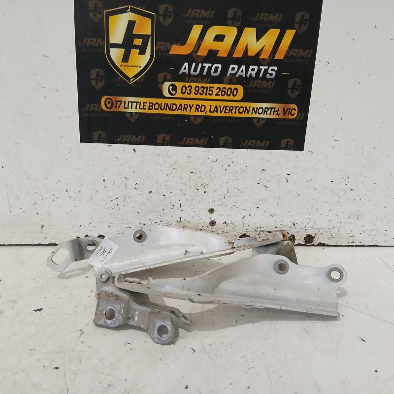 bonnet hinge/strut