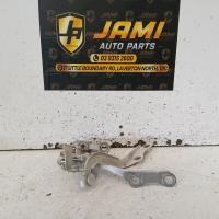 bonnet hinge/strut