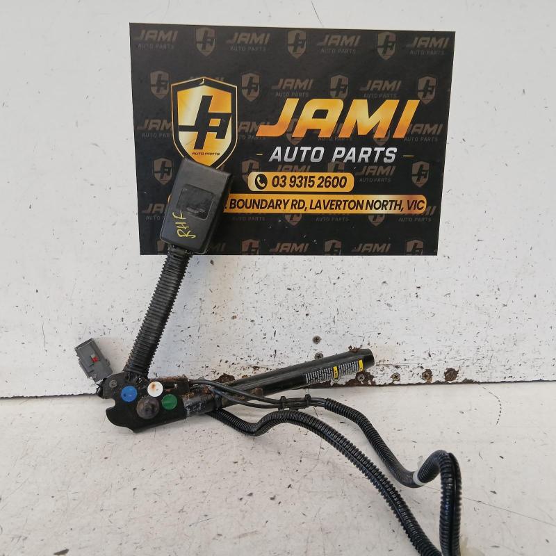 seat belt stalk