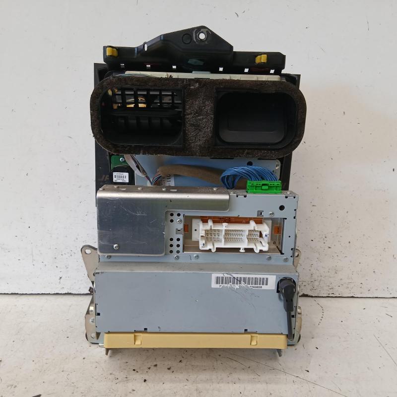 stereo/head unit