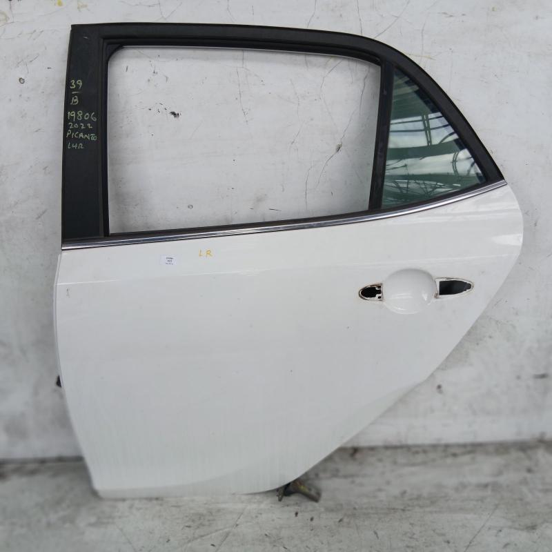 door/sliding rear left