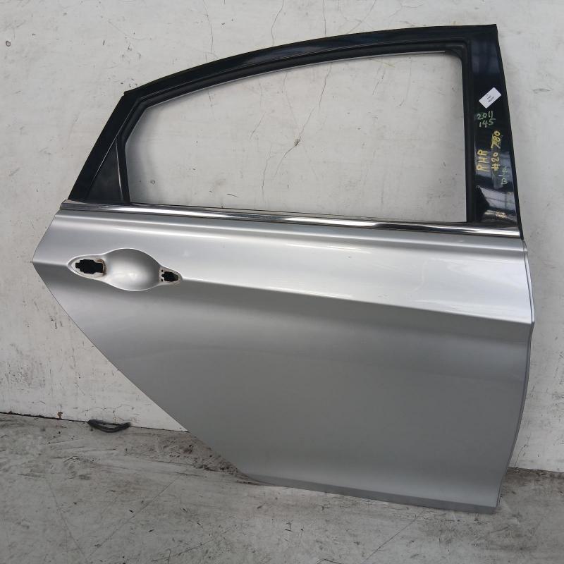 door/sliding rear right