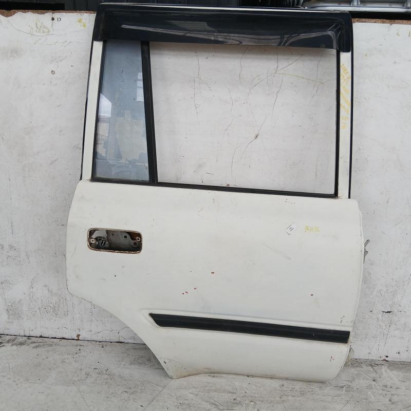 door/sliding rear right