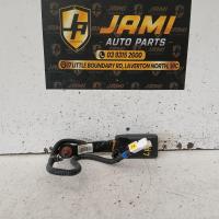 seat belt stalk