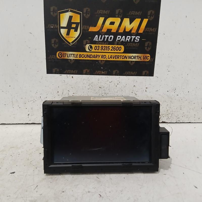 stereo/head unit