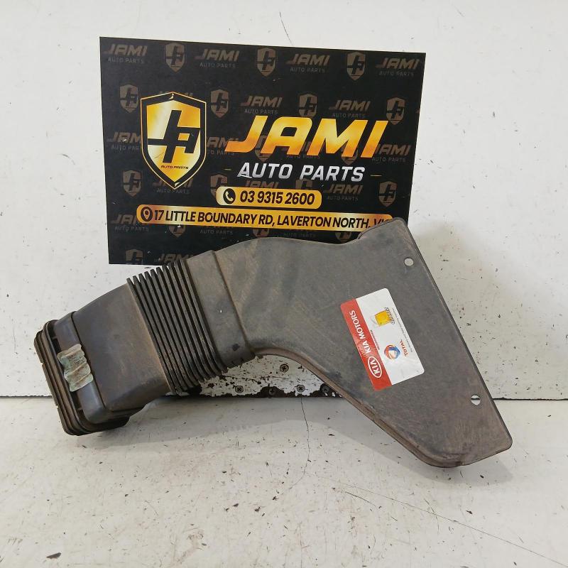air cleaner duct/hose