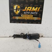 seat belt stalk