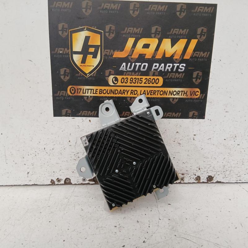 stereo/head unit