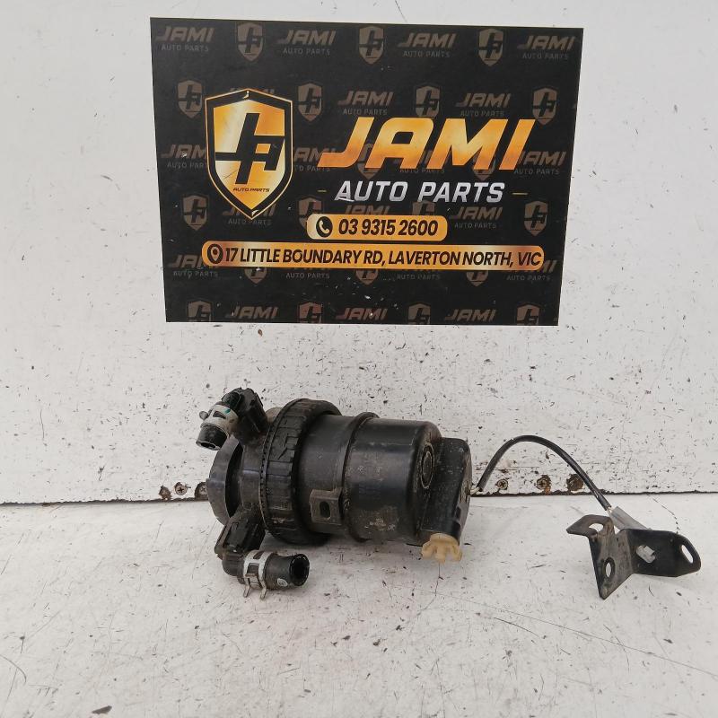 fuel filter housing