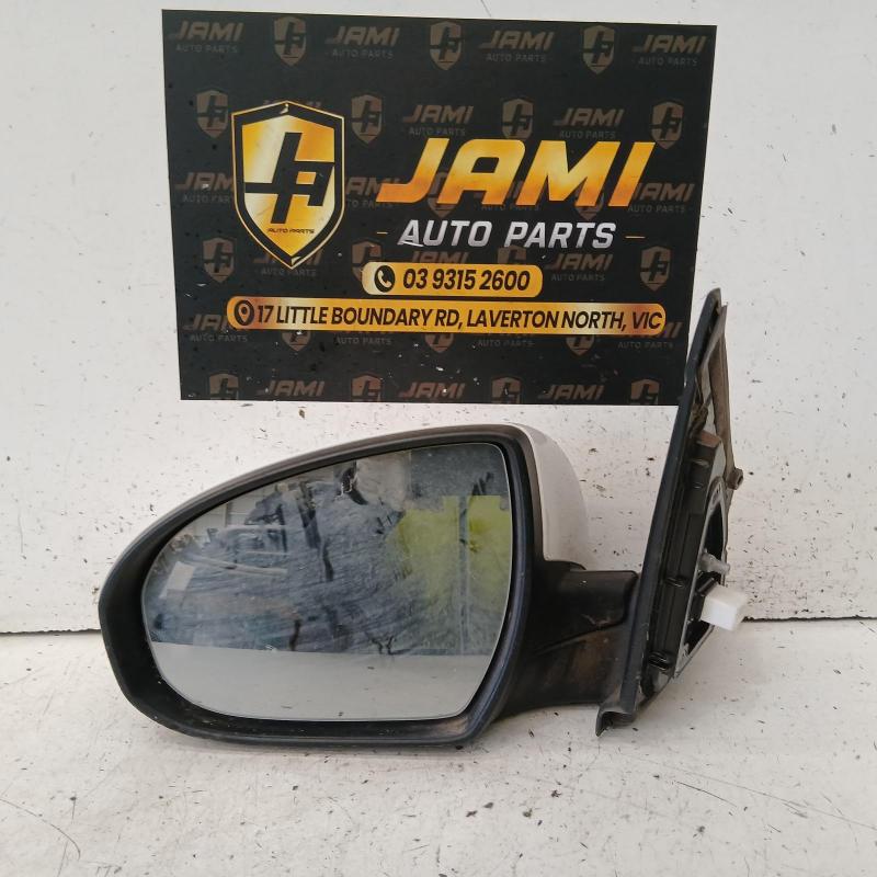 door mirror left