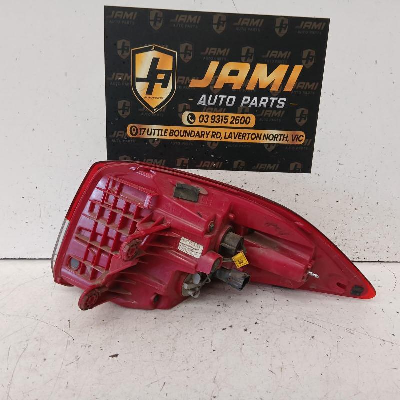 taillight left