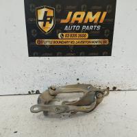 bonnet hinge/strut
