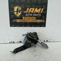 seat belt stalk