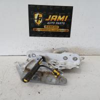 bonnet hinge/strut