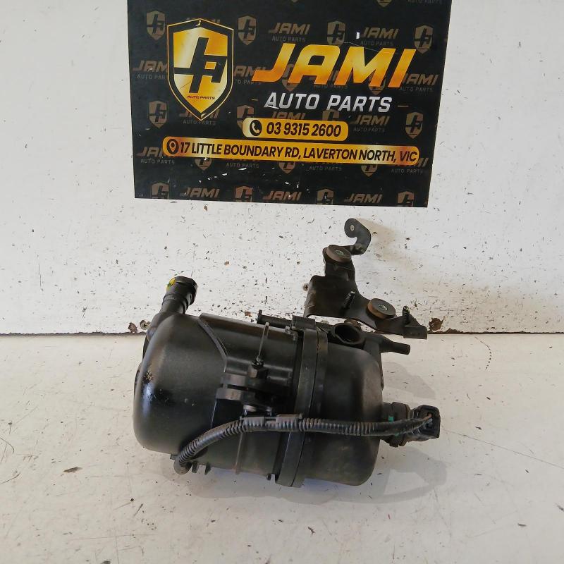 fuel filter housing