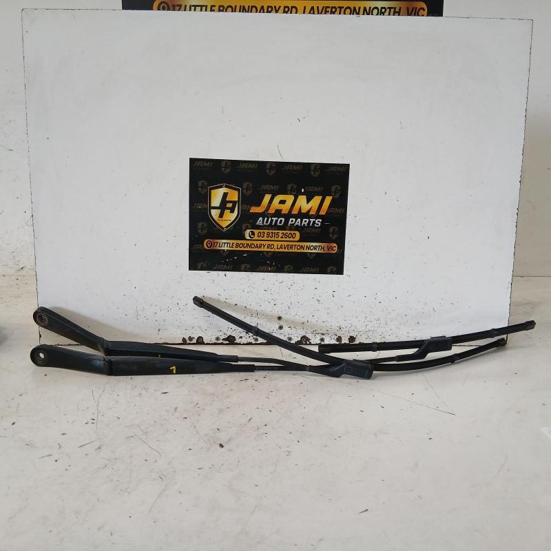 wiper arm
