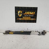 hatch strut