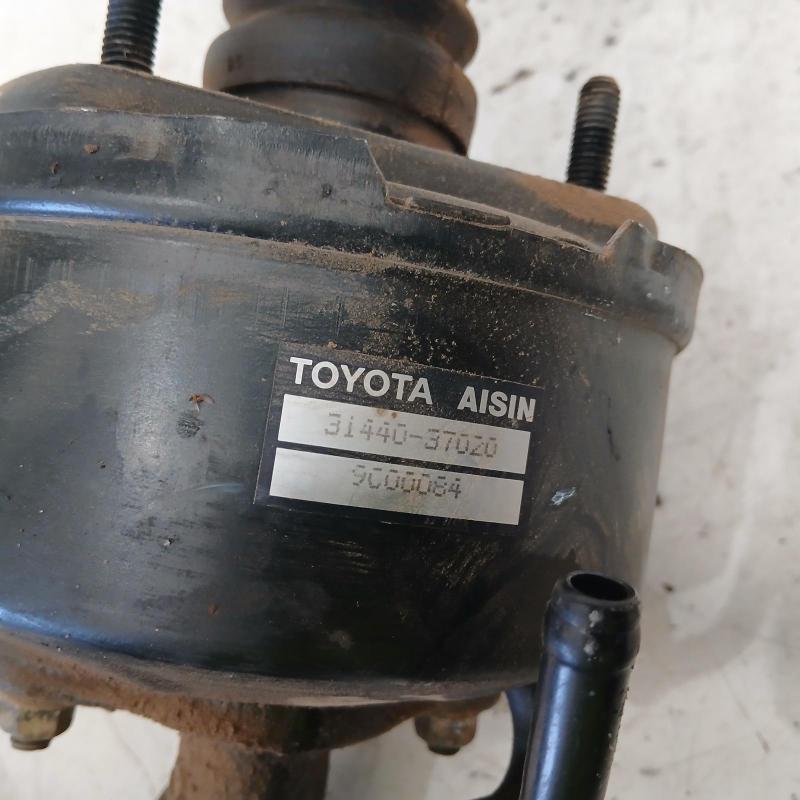 clutch master cylinder