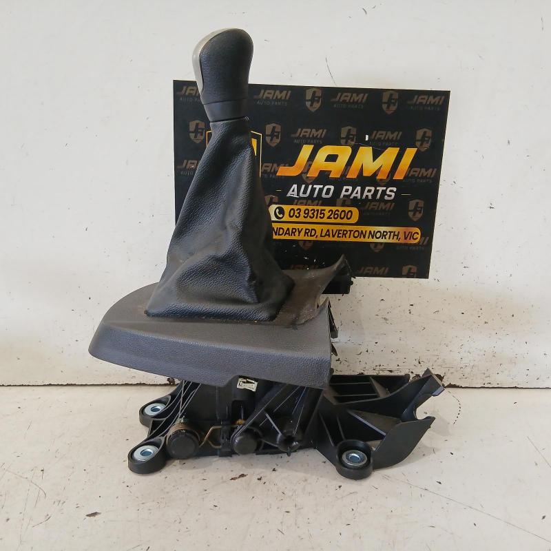 gear stick/shifter
