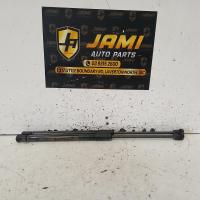 hatch strut