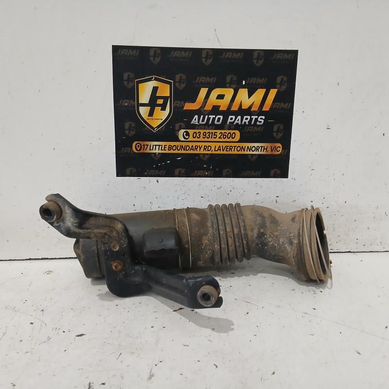 air cleaner duct/hose