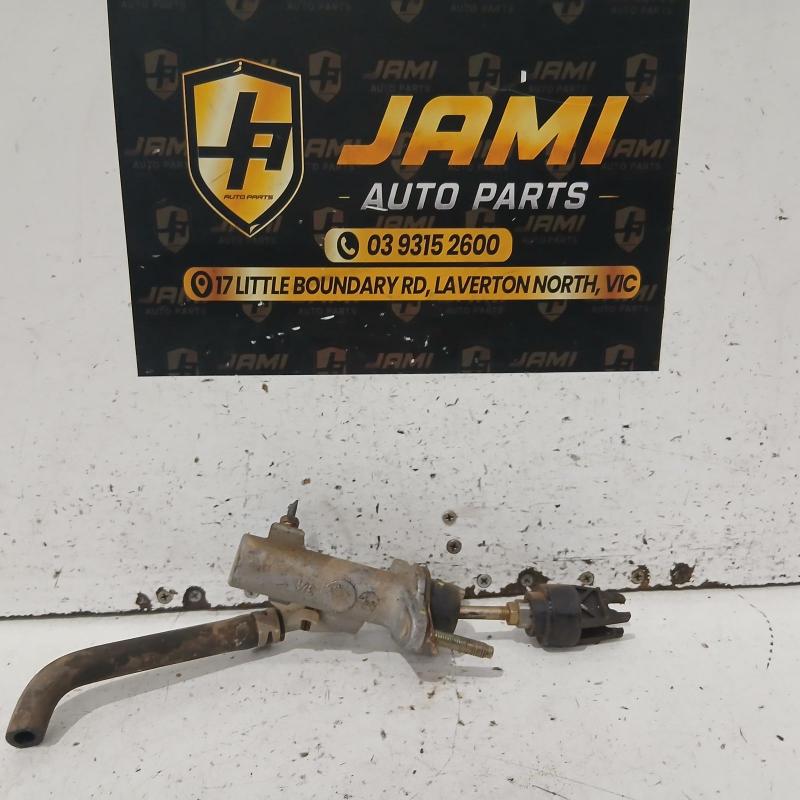 clutch master cylinder