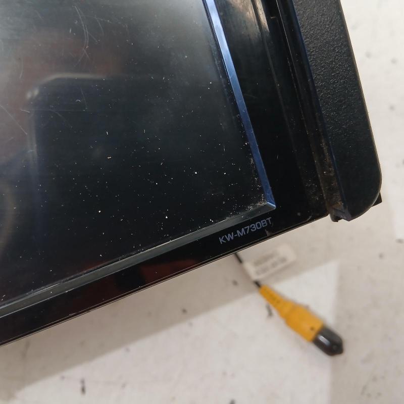 stereo/head unit