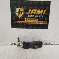 seat belt stalk