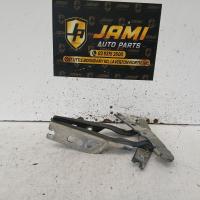 bonnet hinge/strut