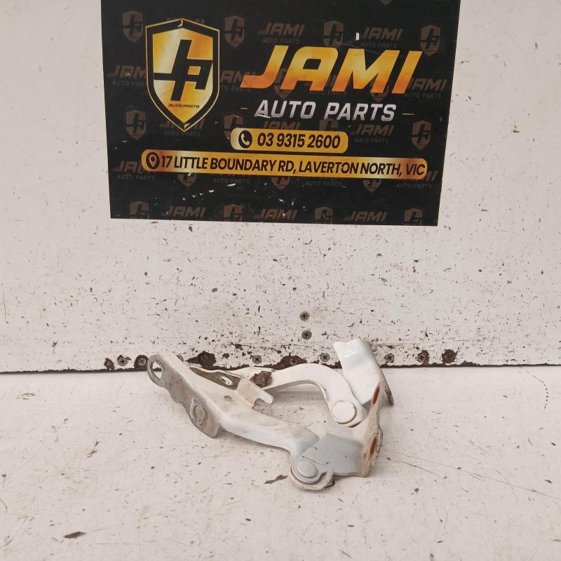 bonnet hinge/strut