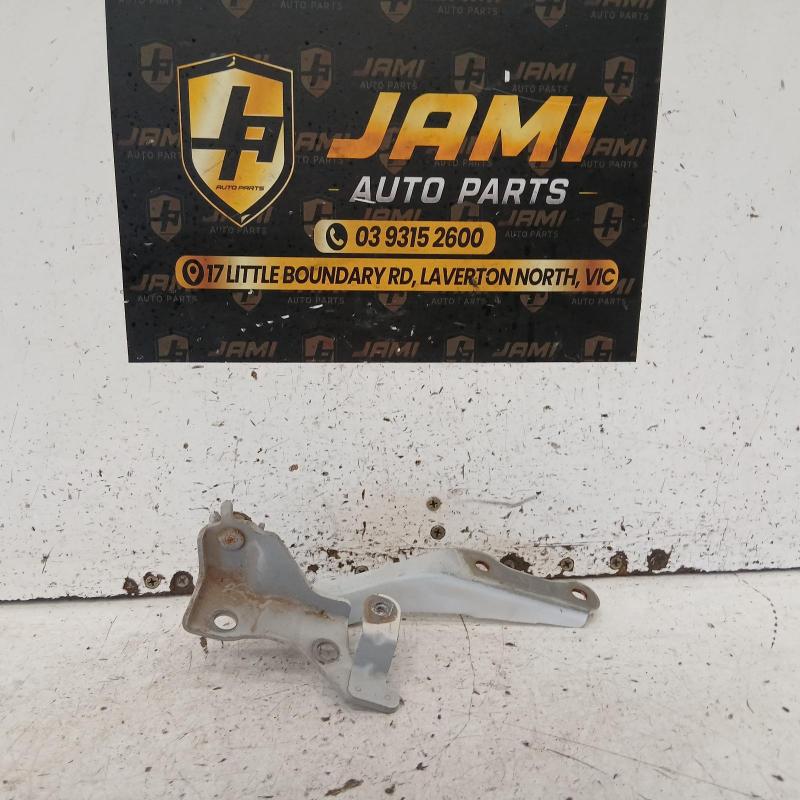 bonnet hinge/strut
