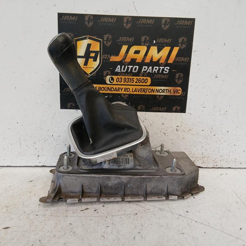 gear stick/shifter