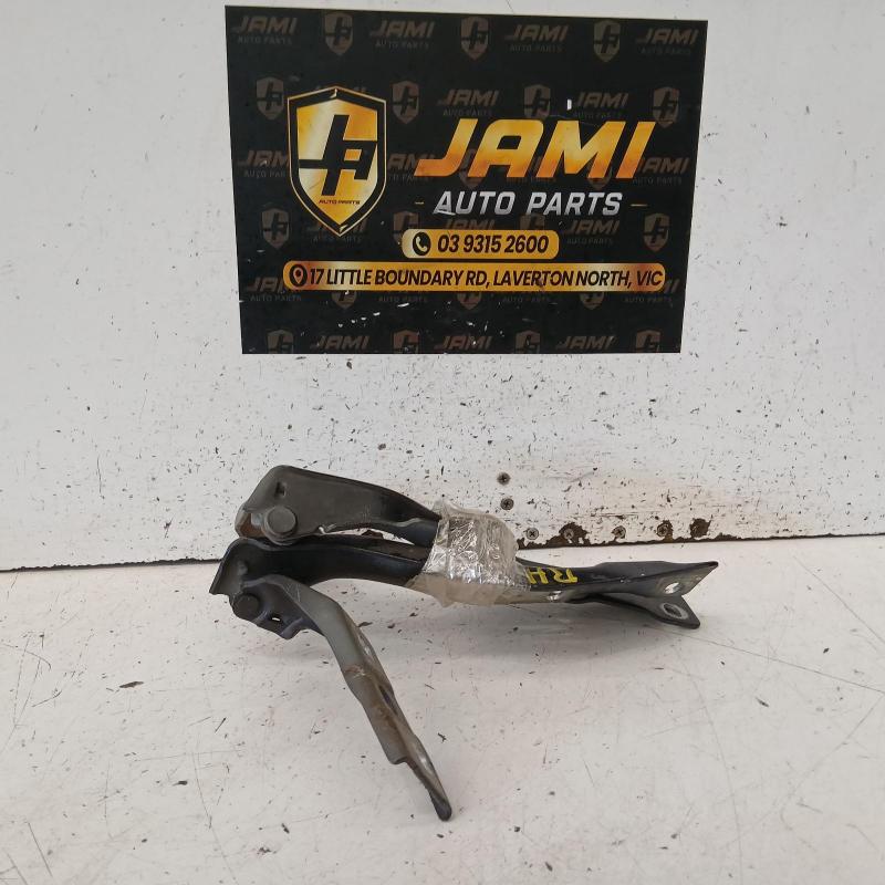 bonnet hinge/strut
