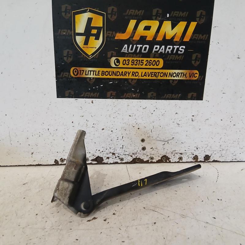 bonnet hinge/strut