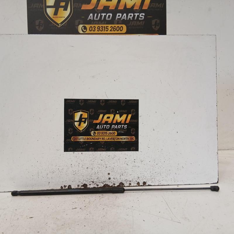 bonnet hinge/strut