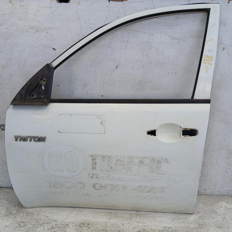 door front left