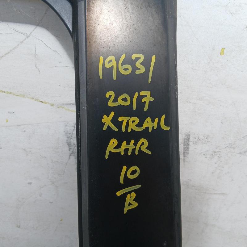 door/sliding rear right