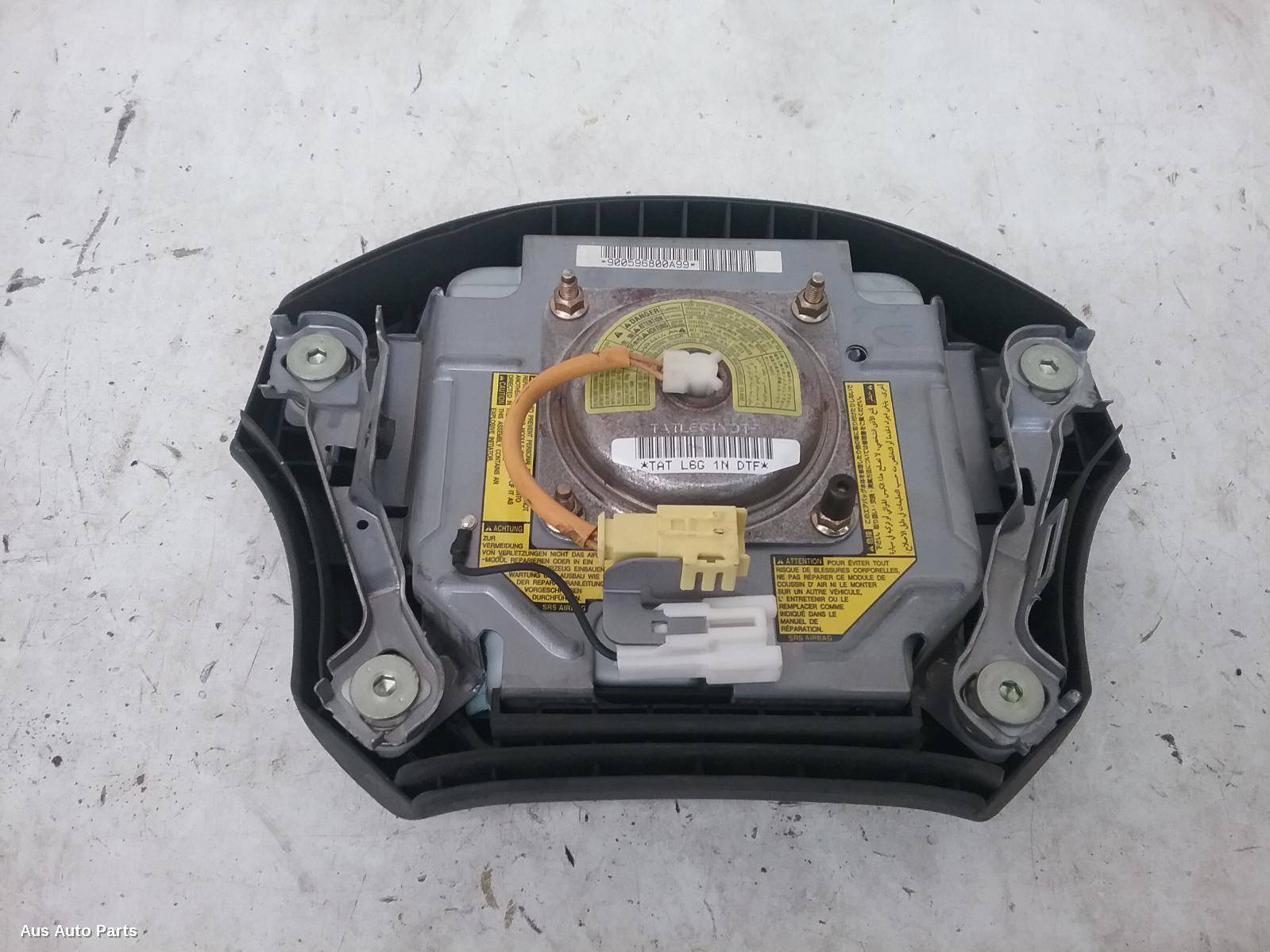 51897, Used airbag right for 2000 landcruiser steering wheel, suit 4