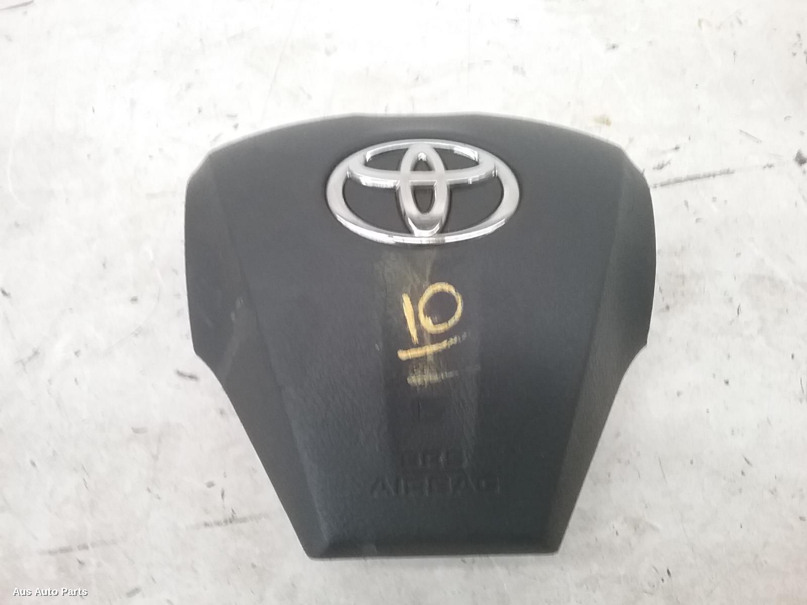 64677, Used airbag right for 2011 Corolla steering wheel, zre152r