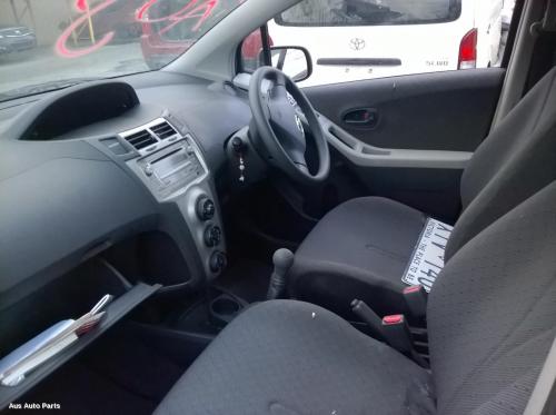 This is Actual photo of  fits 2005~ 2011 Toyota yaris