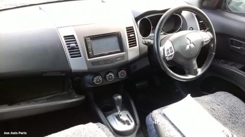This is Actual photo of  fits 2009~ 2012 Mitsubishi outlander